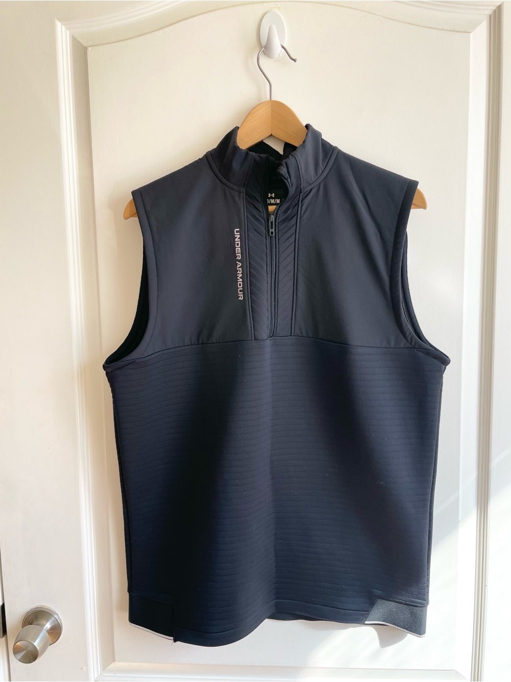 Under Armour Mens Pullover Golf Vest Size Medium Black Storm Daytona 1/4 Zip